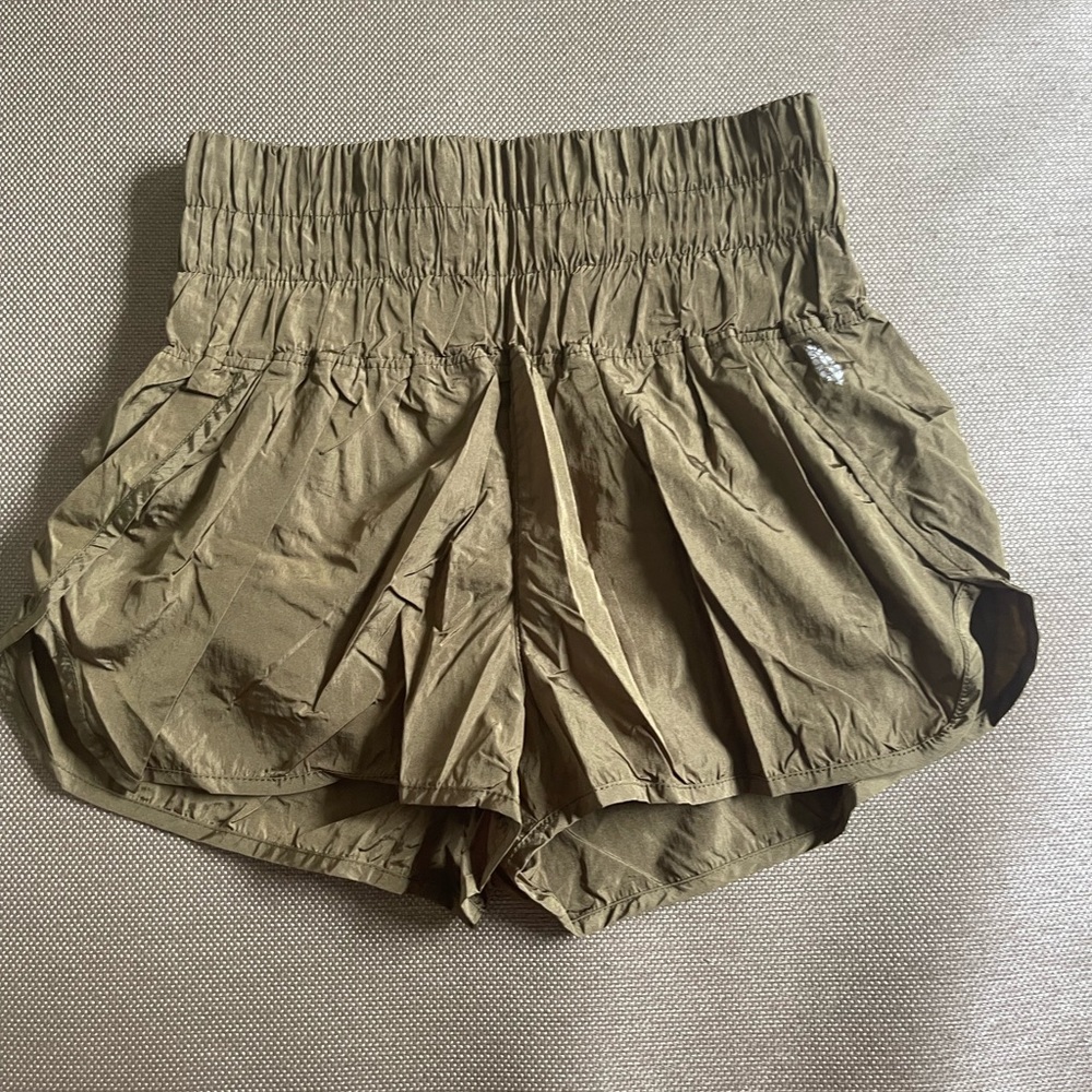 Fp Movement Way Home Short Size M - image 1
